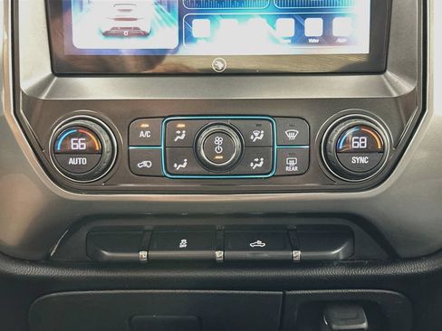 Used 2018 Chevrolet Silverado 1500 LT w/ All Star Edition RWD image 18