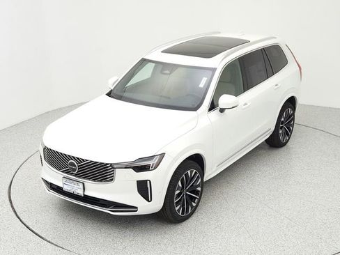 New 2025 Volvo XC90 B6 Plus w/ Protection Package Premier image 13