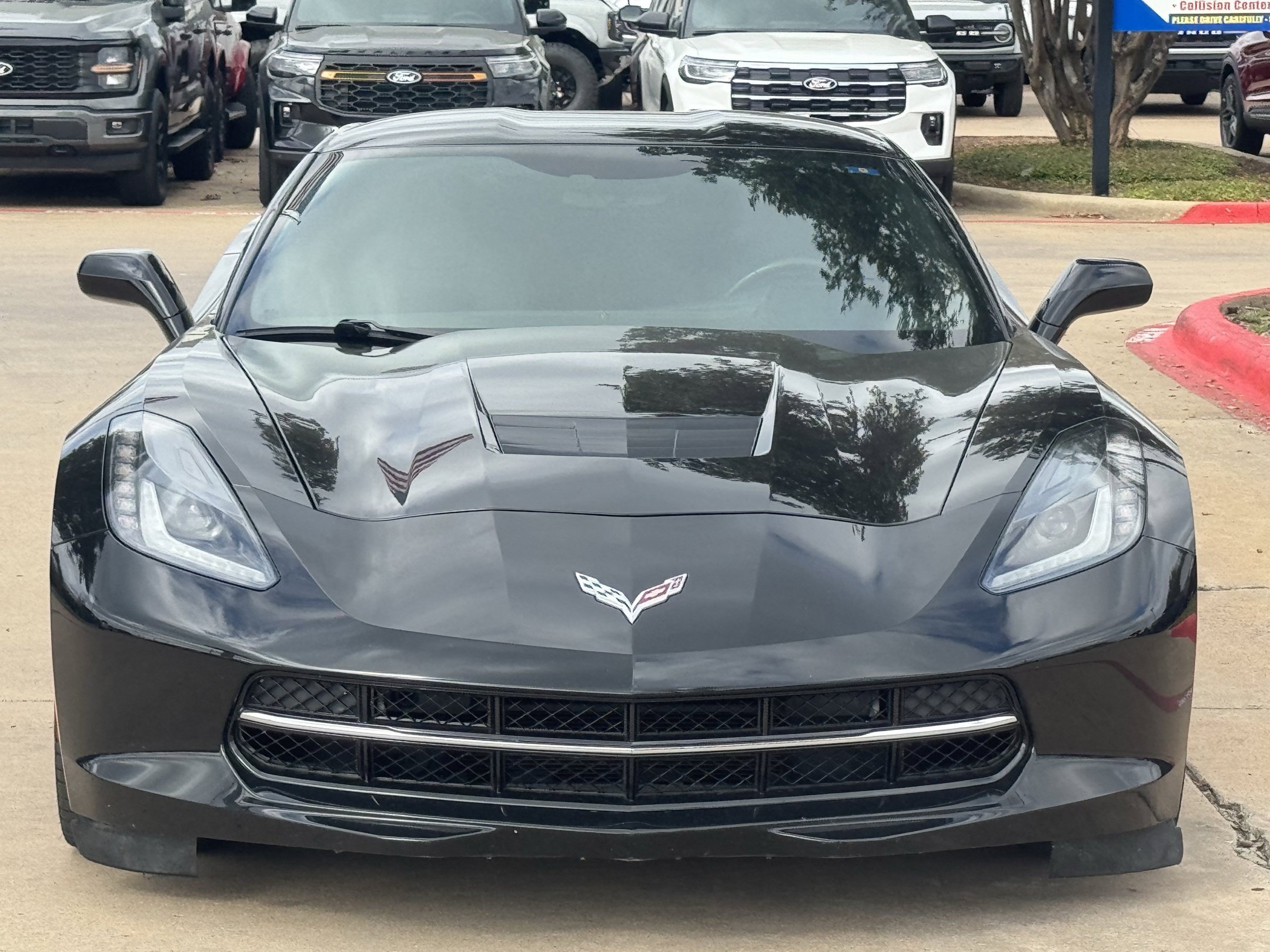 Used 2019 Chevrolet Corvette Stingray Coupe w/ Z51 1LT RWD image 10
