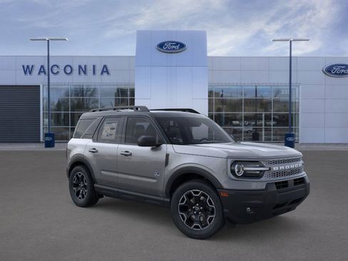 New 2025 Ford Bronco Sport Outer Banks image 7