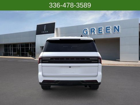 New 2026 Lincoln Navigator L Reserve w/ Jet Appearance Package AWD/4WD image 5