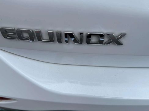 Used 2021 Chevrolet Equinox LT image 44