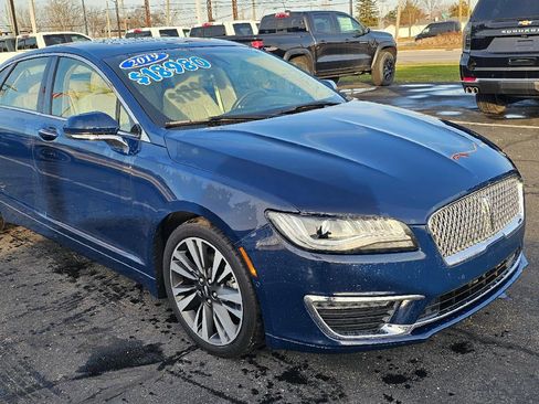 Used 2019 Lincoln MKZ Reserve image 1