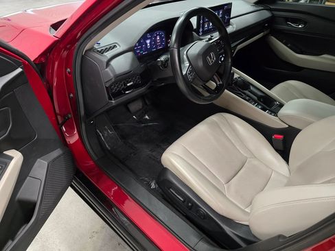 Used 2023 Honda Accord EX-L image 16