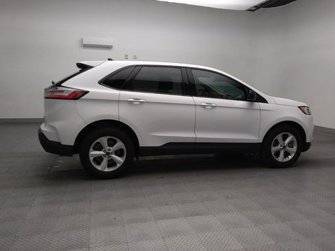 Used 2024 Ford Edge SE image 10