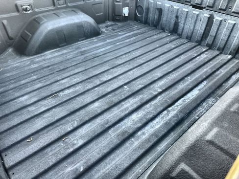 Used 2022 GMC Sierra 1500 AT4X image 18