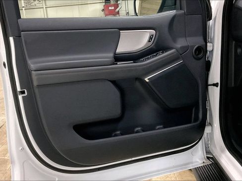 Certified 2025 Ford Expedition Active AWD/4WD image 22