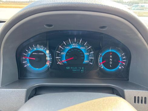 Used 2011 Ford Fusion SEL image 14