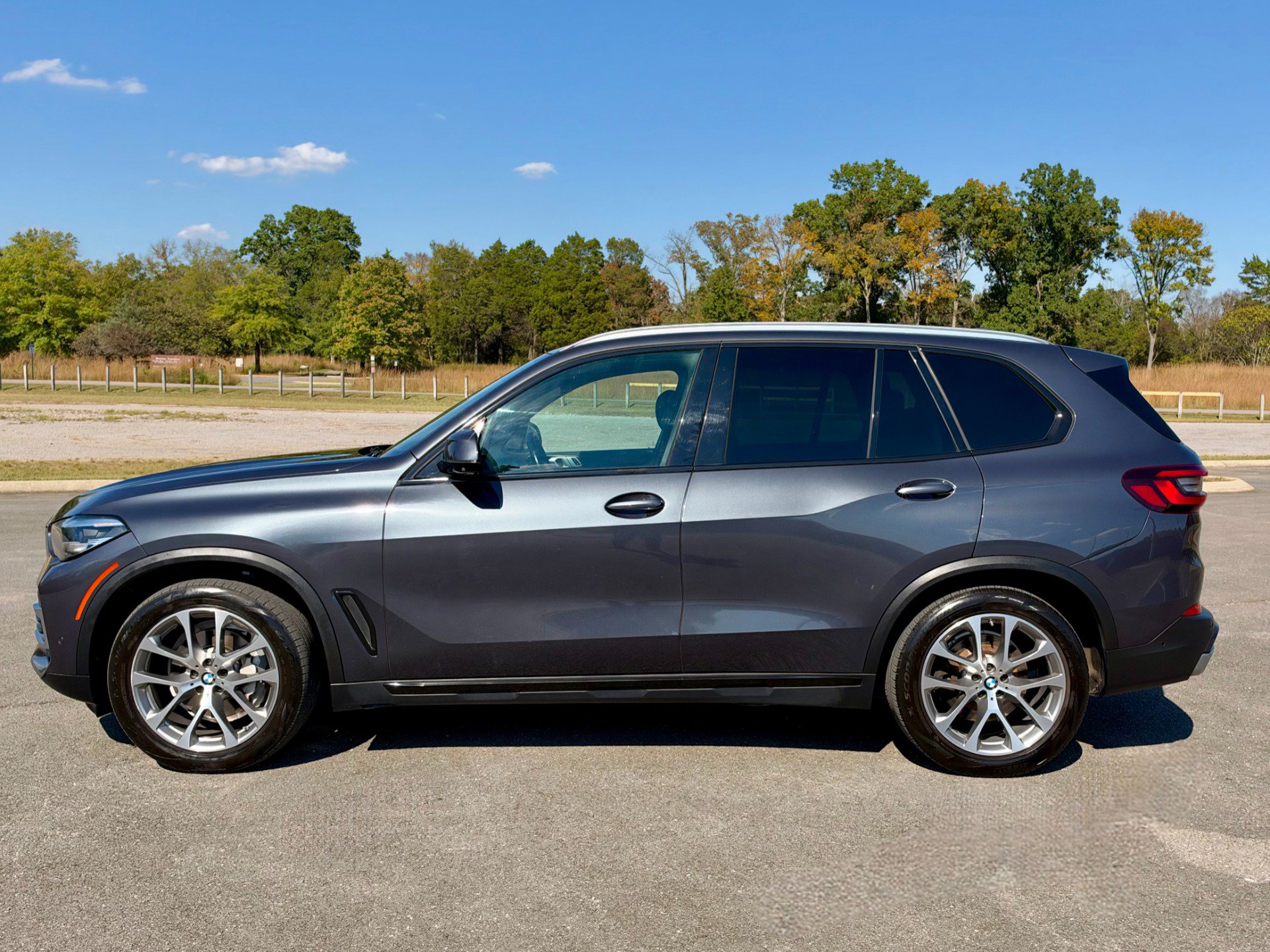Used 2021 BMW X5 xDrive40i w/ Premium Package AWD/4WD image 7