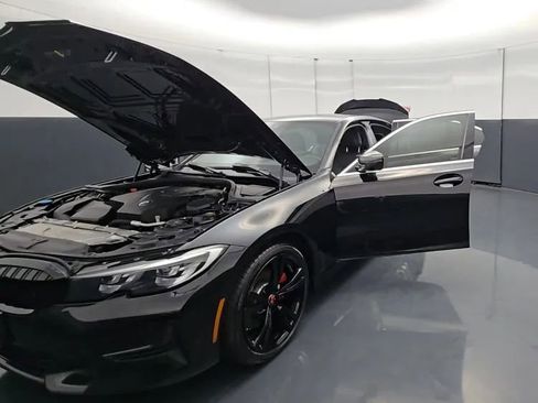 Used 2020 BMW 330i xDrive Sedan w/ Driving Assistance Package AWD/4WD image 16
