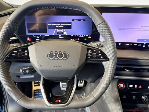 New 2026 Audi SQ5 Prestige AWD/4WD image 10