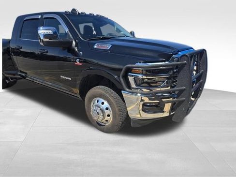 Used 2026 RAM 3500 Longhorn AWD/4WD image 2