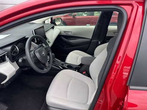 Used 2020 Toyota Corolla LE w/ LE Premium Package FWD image 5