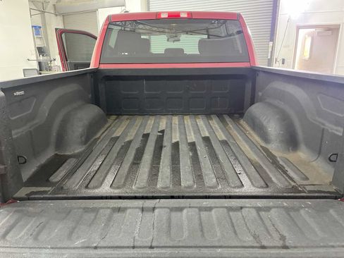 Used 2014 RAM 1500 Express AWD/4WD image 25