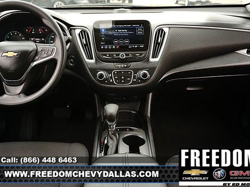 Used 2025 Chevrolet Malibu LT FWD image 15