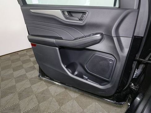 Used 2023 Ford Escape Active w/ Tech Pack #1 AWD/4WD image 38