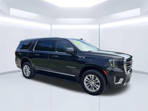 Used 2023 GMC Yukon XL SLT w/ SLT Luxury Package RWD image 3