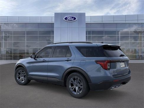 New 2026 Ford Explorer Active w/ Active Comfort Package image 4
