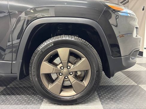 Used 2016 Jeep Cherokee 75th Anniversary AWD/4WD image 5