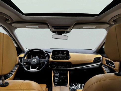 Used 2021 Nissan Rogue Platinum image 35