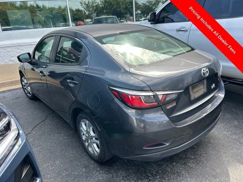 Used 2017 Toyota Yaris iA FWD image 6
