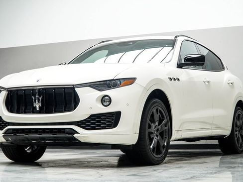 Used 2021 Maserati Levante AWD/4WD image 8