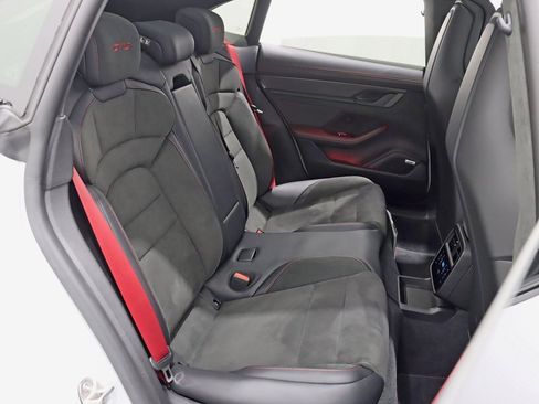 Used 2024 Porsche Taycan GTS image 34