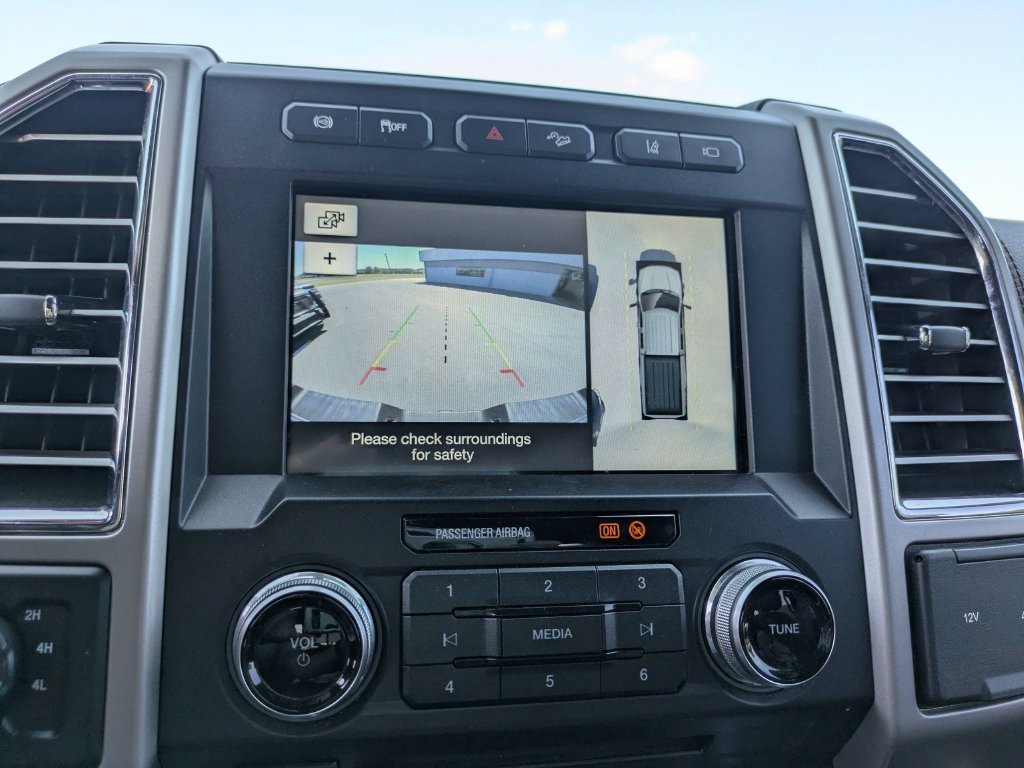 Used 2017 Ford F350 King Ranch w/ Tow Technology Bundle AWD/4WD image 21