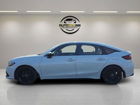 Used 2024 Honda Civic Sport image 4