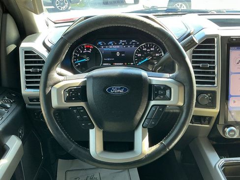 Used 2017 Ford F250 Lariat w/ Lariat Ultimate Package AWD/4WD image 17