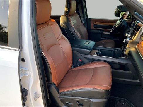 Used 2020 RAM 2500 Limited AWD/4WD image 9