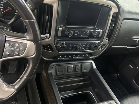 Used 2018 GMC Sierra 2500 Denali w/ Duramax Plus Package image 18