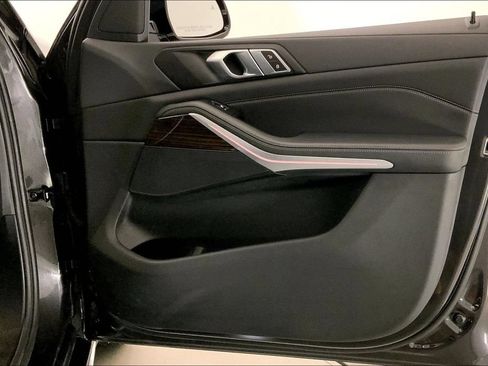 Certified 2023 BMW X5 xDrive40i w/ Premium Package AWD/4WD image 25