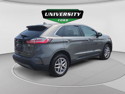 Used 2024 Ford Edge SEL w/ Convenience Package AWD/4WD image 3