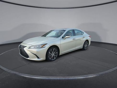 Used 2025 Lexus ES 350 w/ Premium Package FWD image 4