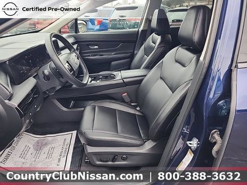 Certified 2025 Nissan Murano SV image 11