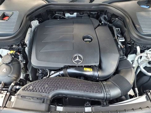 Used 2022 Mercedes-Benz GLC 300 w/ Multimedia Package Lite image 35