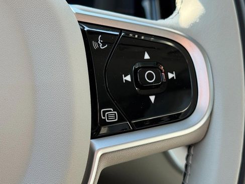 New 2026 Volvo XC60 B5 Ultra w/ Protection Package Premier image 12