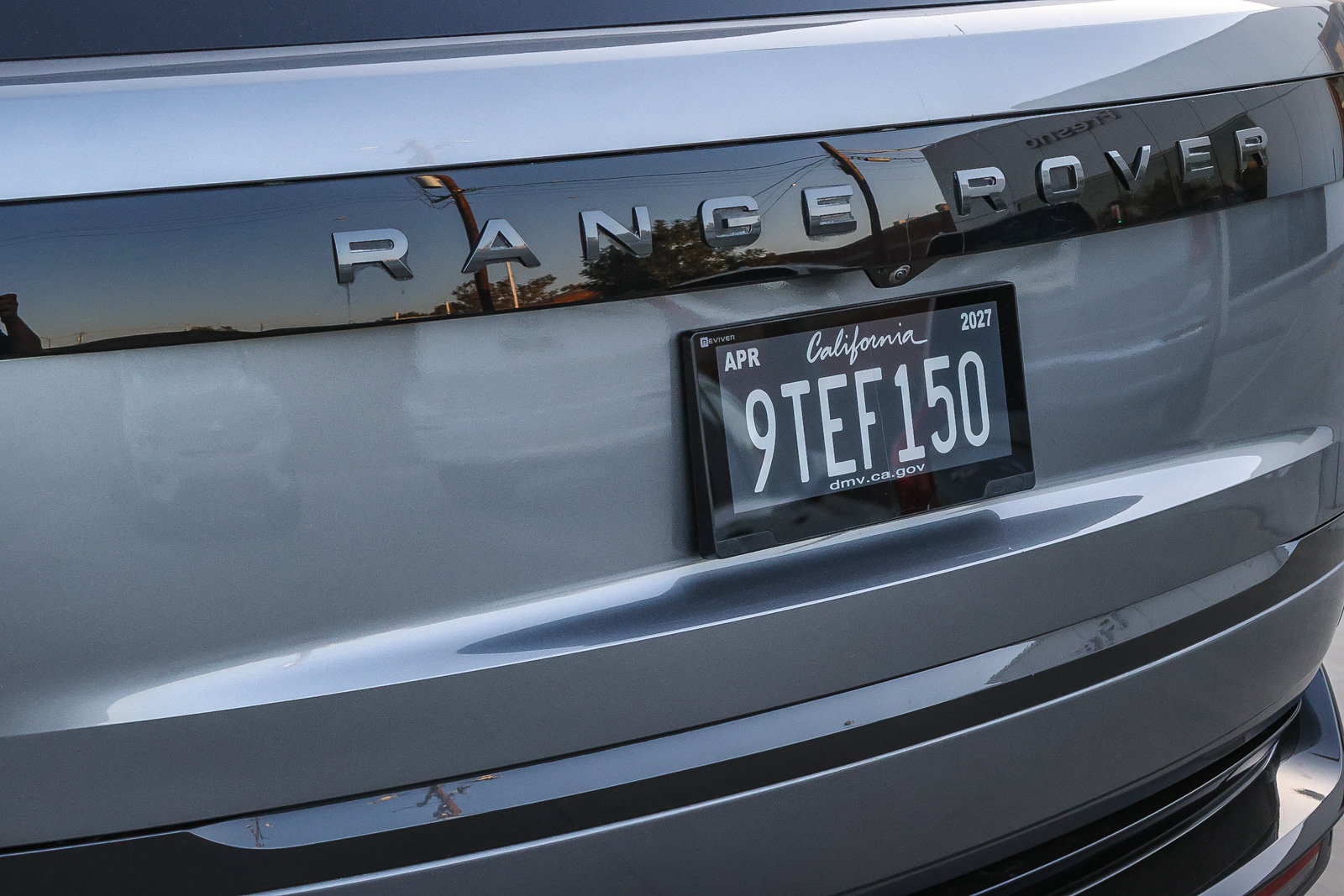 Certified 2025 Land Rover Range Rover SE AWD/4WD image 11