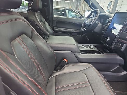 Used 2024 Ford Expedition Limited AWD/4WD image 10