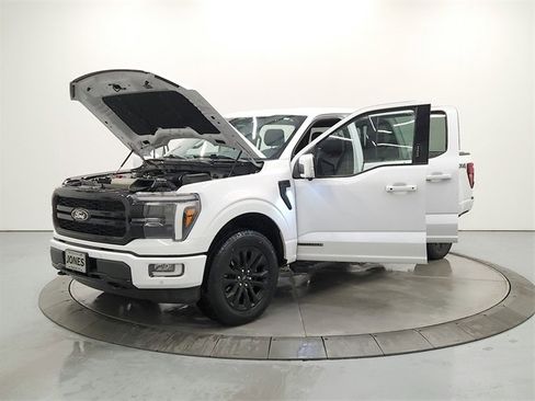 Used 2024 Ford F150 Lariat image 11