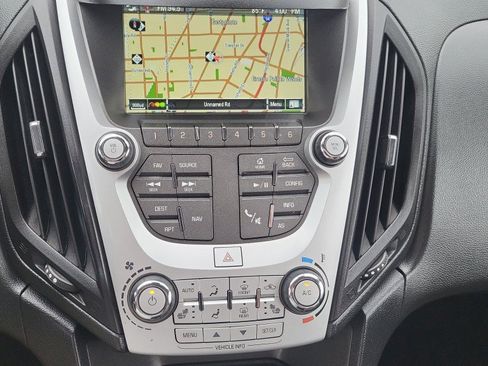 Used 2017 Chevrolet Equinox Premier w/ Enhanced Convenience Package AWD/4WD image 34