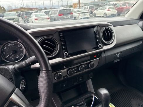 Used 2021 Toyota Tacoma SR5 image 12