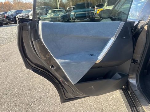 Used 2022 BMW iX xDrive50 w/ Premium Package image 28