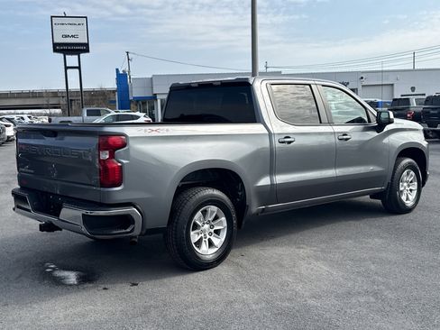 Used 2021 Chevrolet Silverado 1500 LT image 3