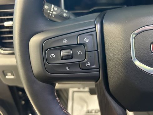 Used 2025 GMC Sierra 3500 AT4 w/ AT4 Premium Plus Package image 19