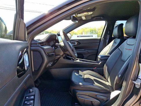 Certified 2024 Jeep Compass Trailhawk image 15
