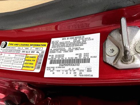 Used 2014 Ford Fusion SE w/ Equipment Group 202A FWD image 36