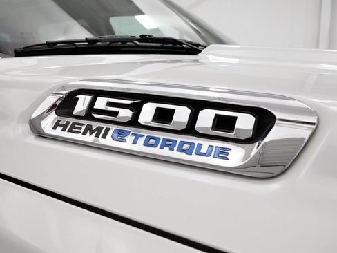 Used 2024 RAM 1500 Limited AWD/4WD image 10
