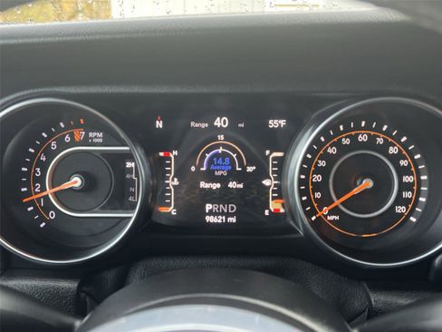 Used 2020 Jeep Gladiator Overland w/ Uconnect 4C Nav & Sound Group image 16